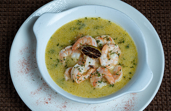 Camarones al ajillo